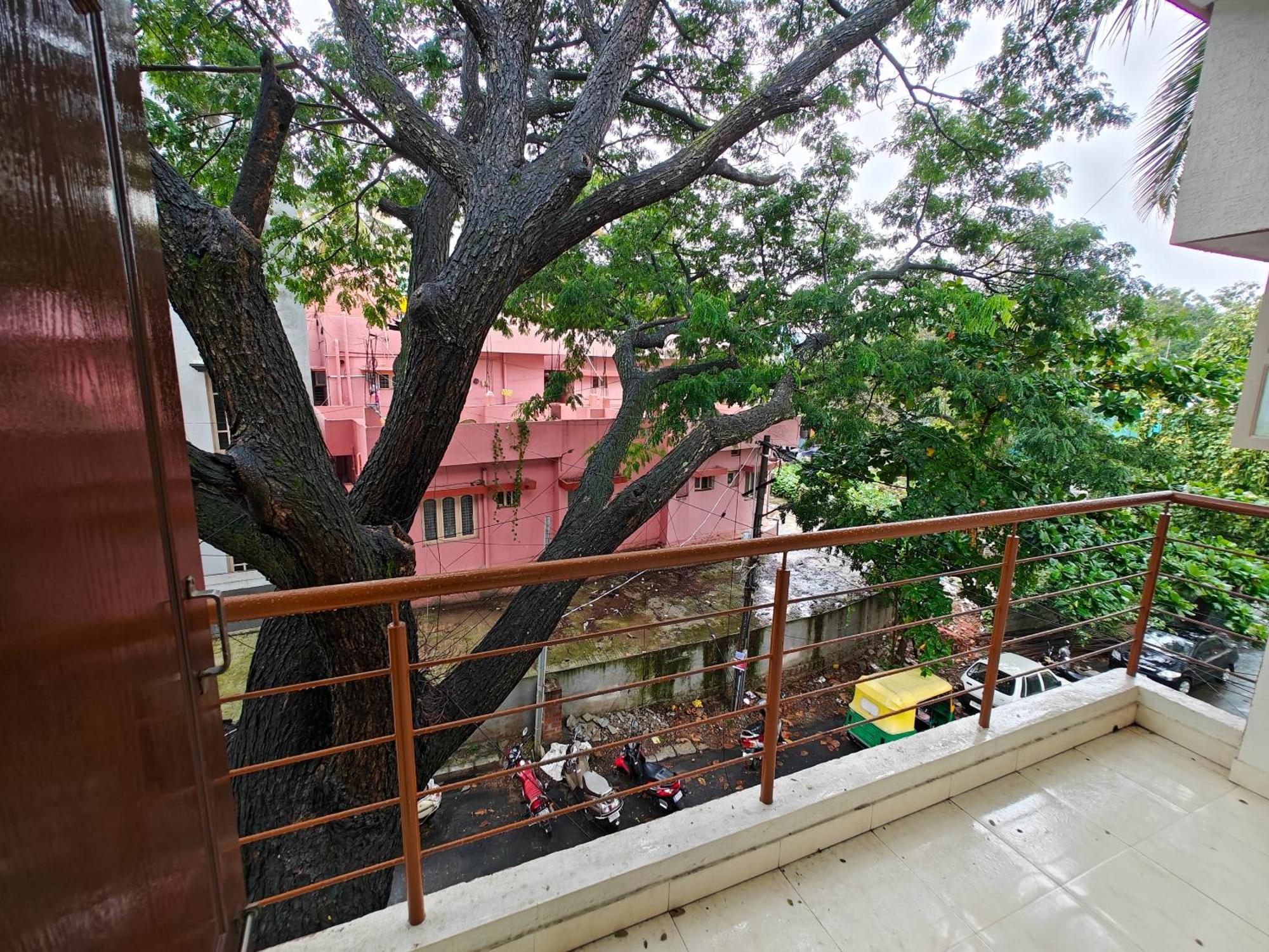 Sampada Homestay Bangalore Exterior foto